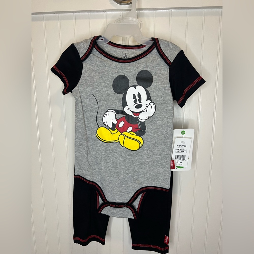 Micky Mouse Infant Outfit size 6/9 mos NWT